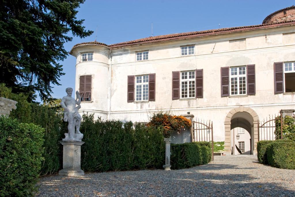 Castello Di Rocca Grimalda Hostal Exterior foto